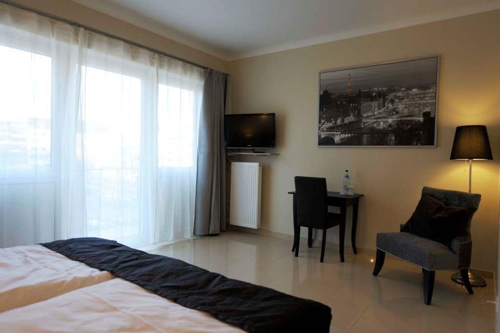 Hotel Continental Саарбрюкен Стая снимка