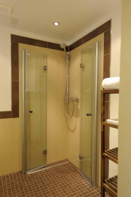 Hotel Continental Саарбрюкен Стая снимка